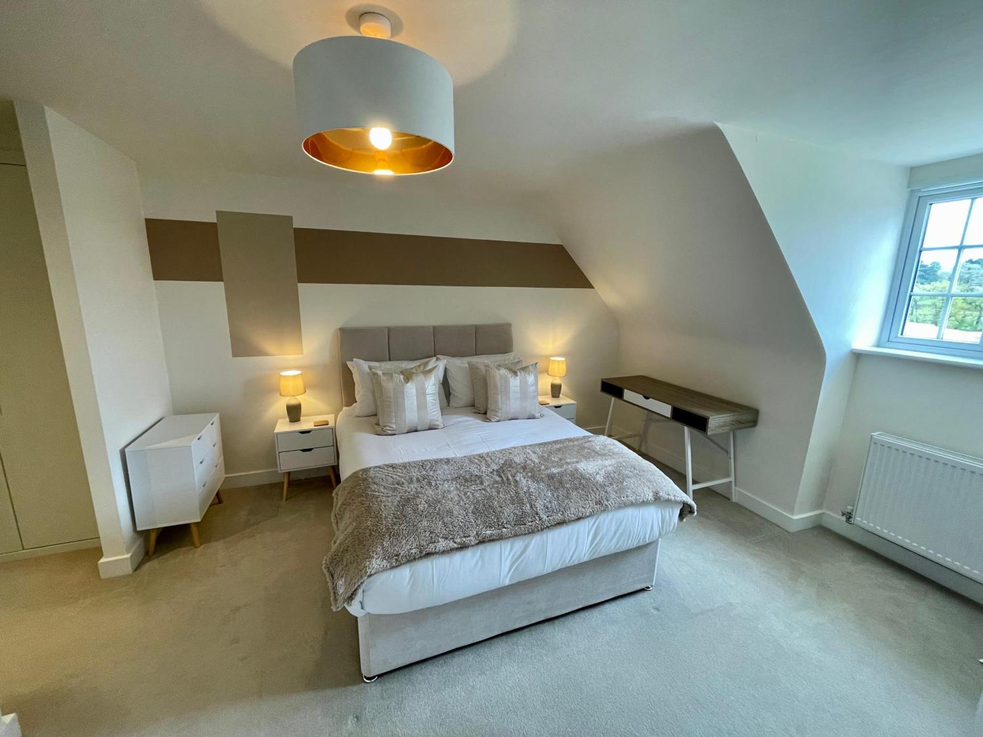 3-Bedroom Luxury Stay With Free Parking Market Harborough Esterno foto